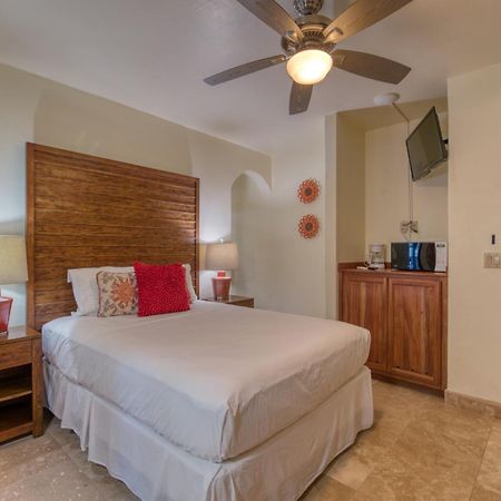 Caribe Tesoro West Bay Exterior foto