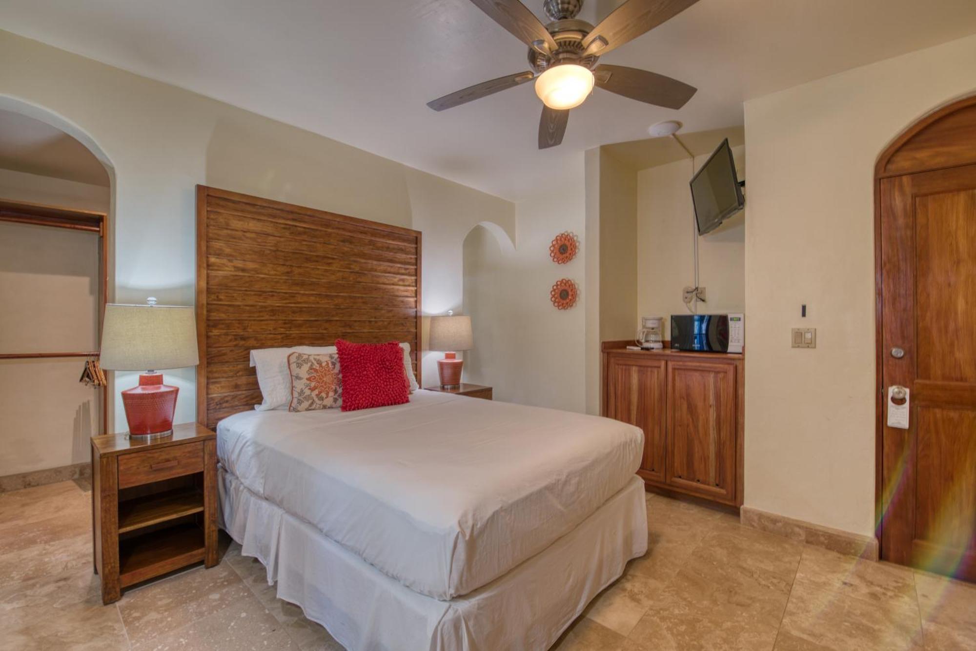 Caribe Tesoro West Bay Exterior foto